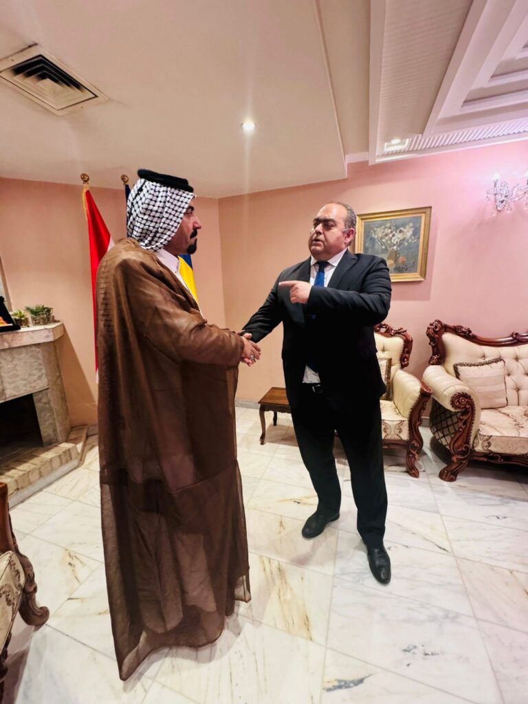 رئيس مركز ملتقى الثقافات يزور سفارة دولة رومانيا