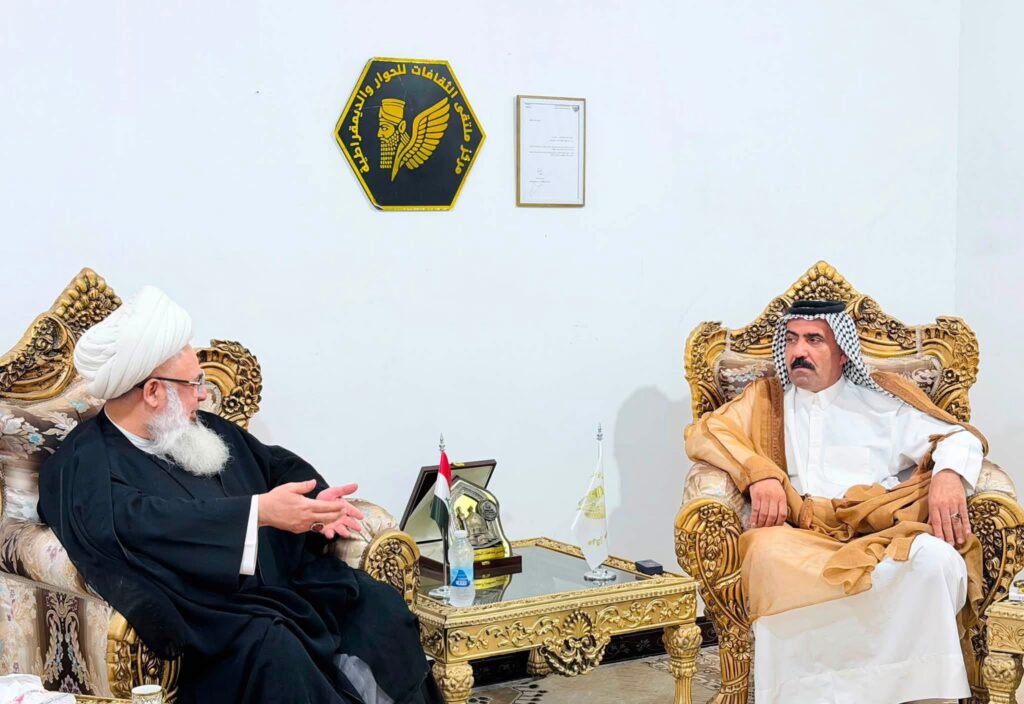 رئيس المركز يستقبل سماحة الفقيه الشيخ حسين الساعدي لبحث قضايا الفكر وبناء الإنسان