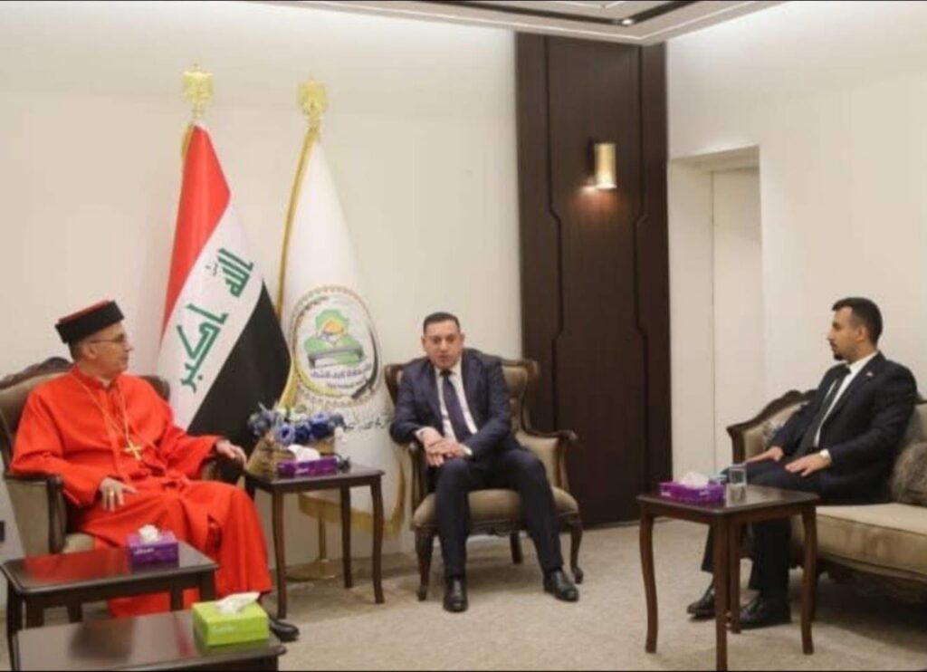 ملتقى الثقافات ينسق لقاءً بين بطريرك الكنيسة الكلدانية ورئيس مجلس محافظة النجف وكالة